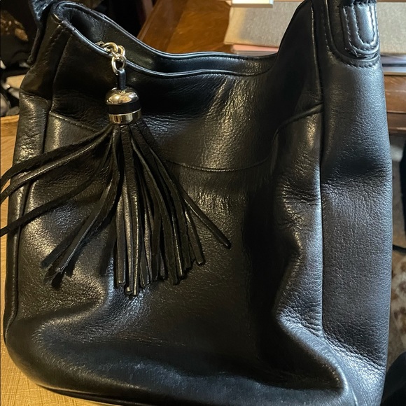 Black leather crossbody/shoulder bag, medium measures 9x8 - Picture 2 of 10